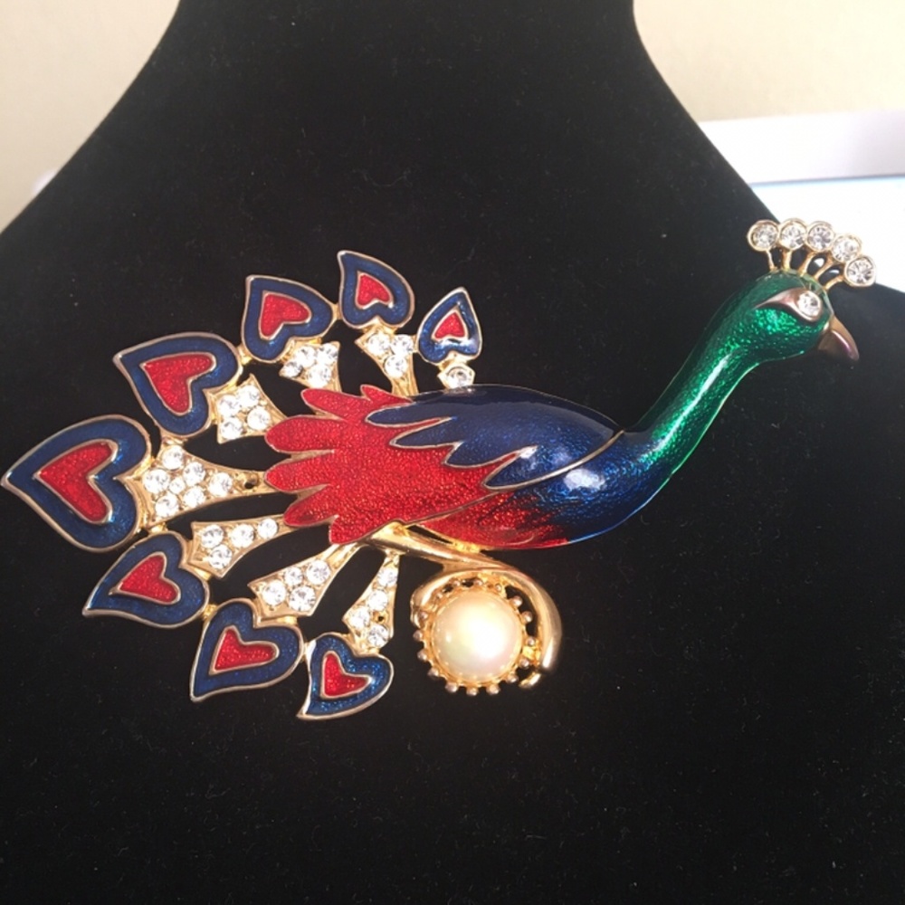 Brooch
